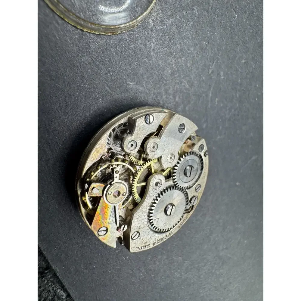Vintage L. Henry Swiss 7 Jewel 2 Adj Watch Movement & Crystal Parts Repair 23.6m